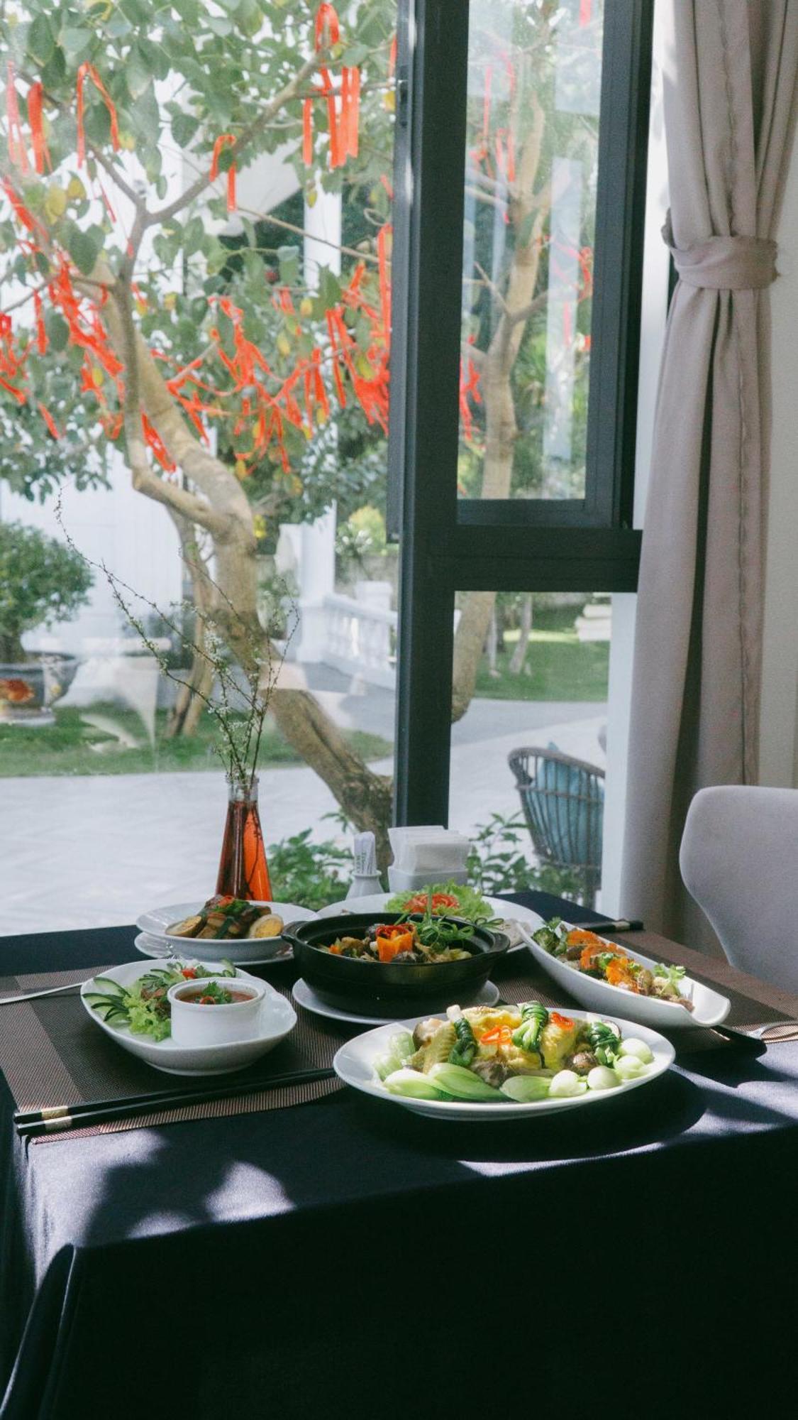 Seaside Boutique Resort Куи Нхон Екстериор снимка