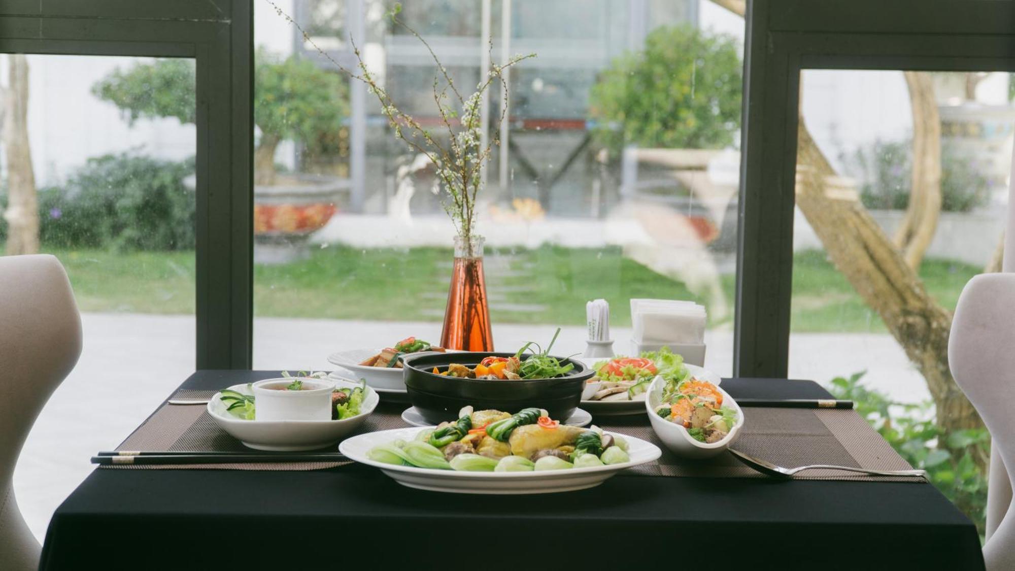 Seaside Boutique Resort Куи Нхон Екстериор снимка